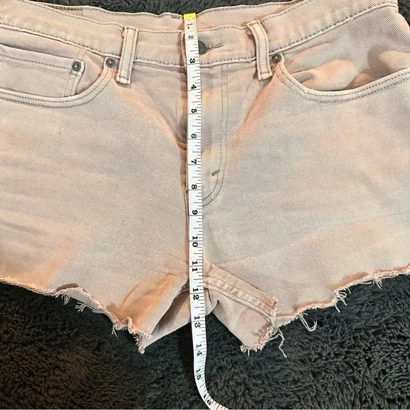 Levi shorts - Picture 6 of 6